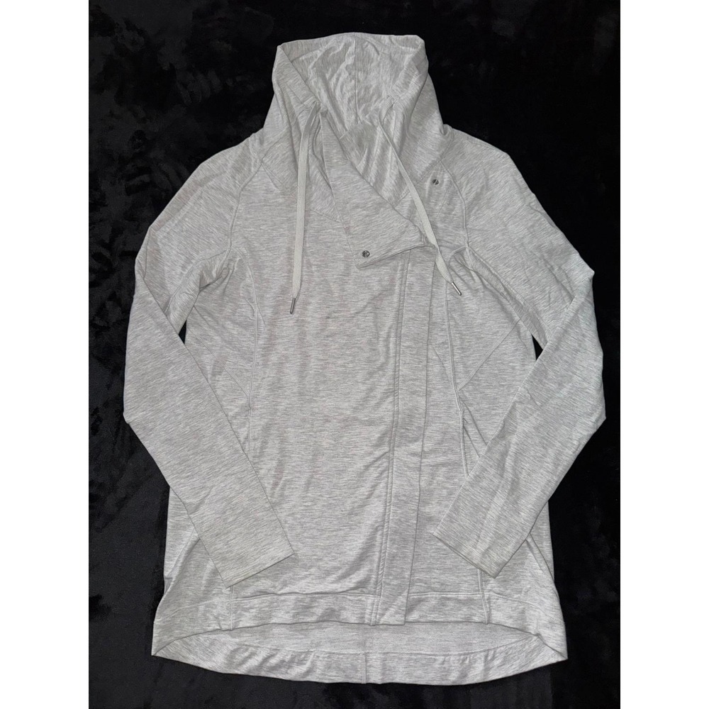 Lululemon Women's Coast Easy Wrap Jacket Heathered Gray Hooded‎ Size 8